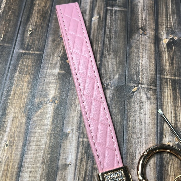 5for$10 Gem Gold & Pink Wristlet Wallet, Keychain, Car Key, ID, AirPod Holder - Picture 3 of 4